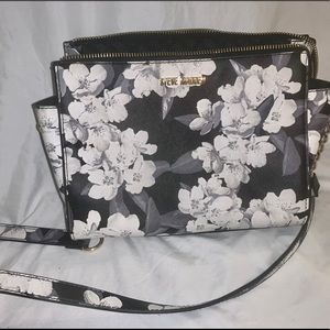 Steve Maiden purse 
Used